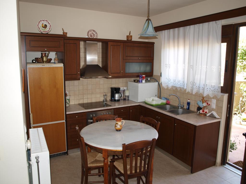 Villa Helidoni Pondikiana Szoba fotó
